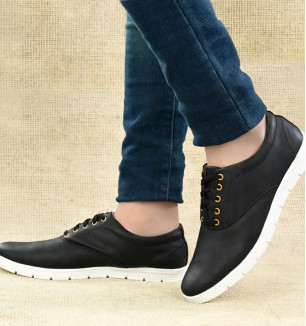 Black Solid Casual Sneakers For Men's