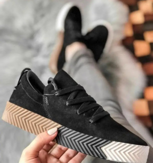 Trending Sports Black  Sneakers For Men