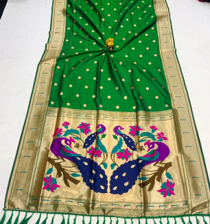 Women's Paithani Silk Saree With Unstitched Blouse Piece