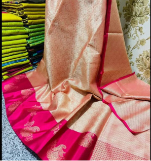 Classic Silk Blend Jacquard Saree With Blouse Piece