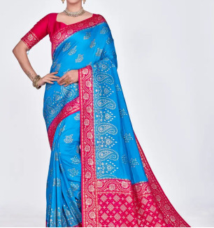 Stylish Polyester Blend Zari Saree With Blouse Piece For Women