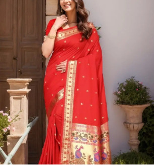 Beautiful Paithani Silk Saree With Blouse Piece