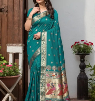 Beautiful Paithani Silk Saree With Blouse Piece