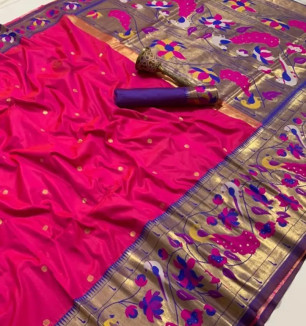 Women Pure Paithani Silk Saree With Blouse Piece